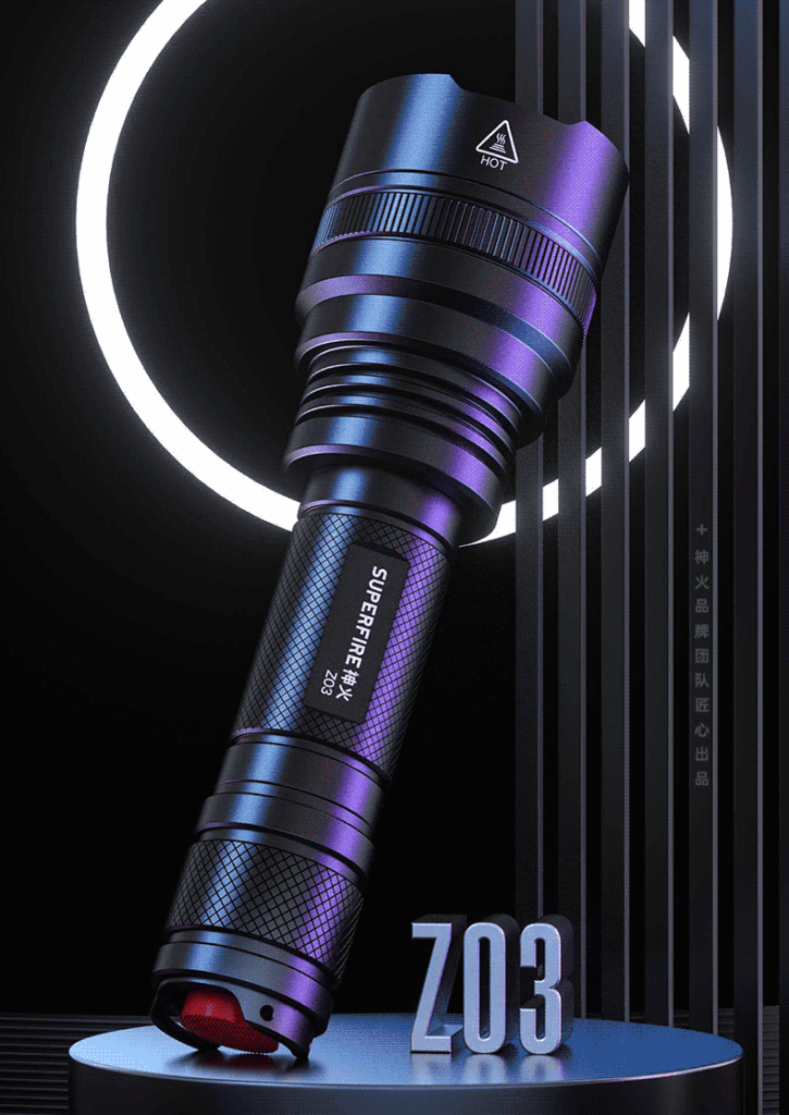 Cận cảnh đèn pin chiếu tia UV SuperFire Z03